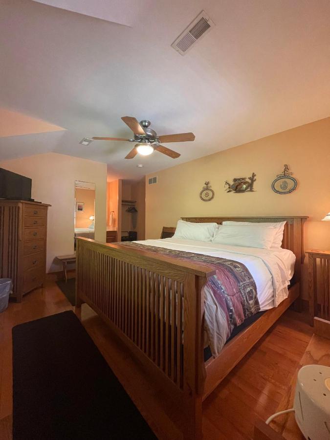 Bodee'S Bungalow Adults Only Couples Only Boutique Hotel Put-in-Bay Exterior photo